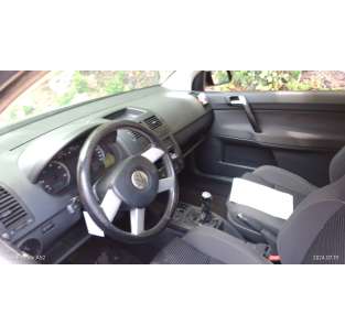 volkswagen polo (9n1) del año 2005 2