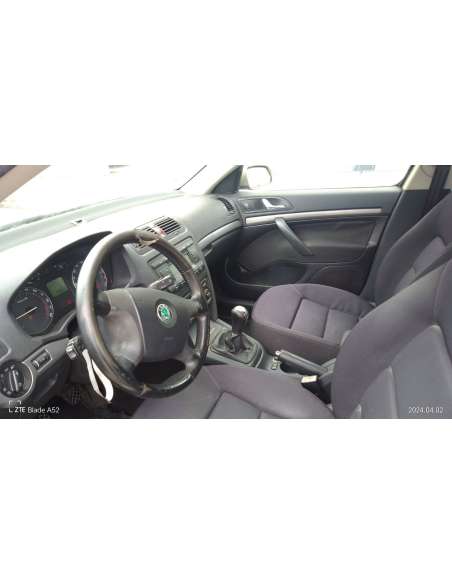 skoda octavia berlina (1z3) del año 2006