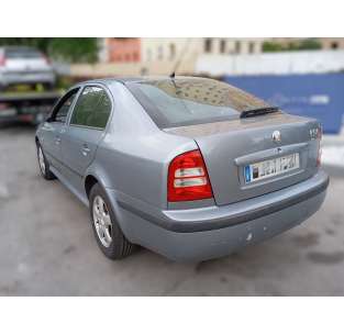 skoda octavia berlina (1u2) del año 2005 2