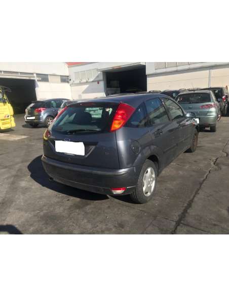 ford focus berlina (cak) del año 2003