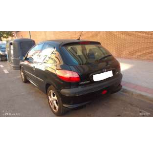 peugeot 206 berlina del año 2002 2