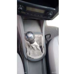 seat ibiza (6l1) del año 2003 2