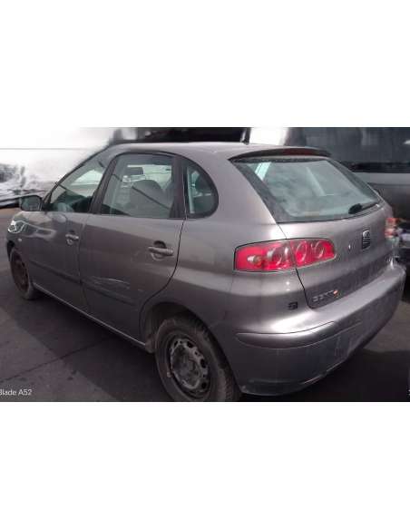 seat ibiza (6l1) del año 2003