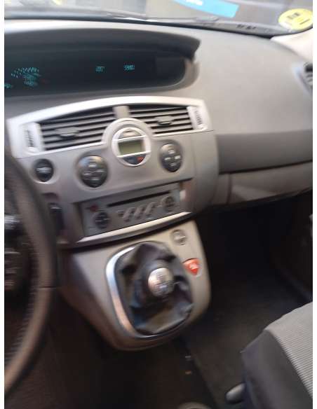 renault scenic ii del año 2009