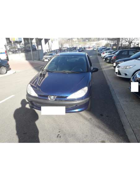 peugeot 206 berlina del año 2000