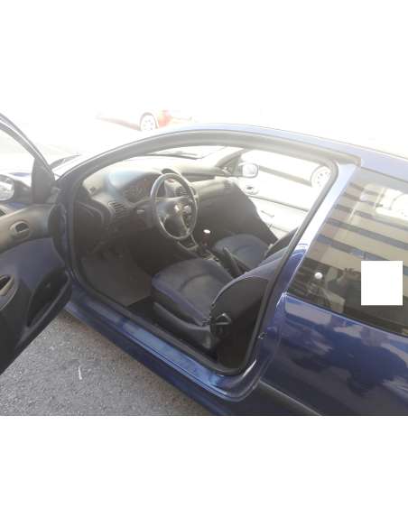 peugeot 206 berlina del año 2000