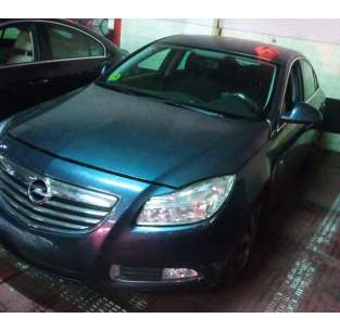 opel insignia berlina del año 2013