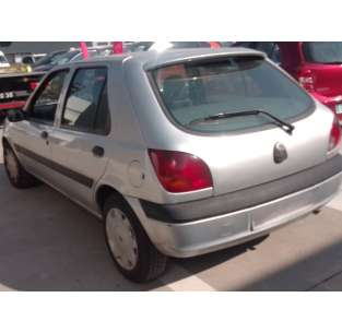 ford fiesta berlina (dx) del año 2002 2
