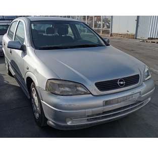 opel astra g berlina del año 2002