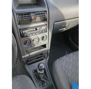 opel astra g berlina del año 2002 2