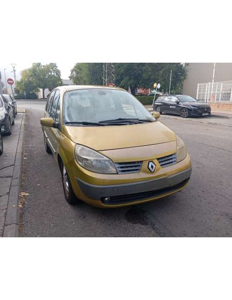 renault scenic ii del año 2004