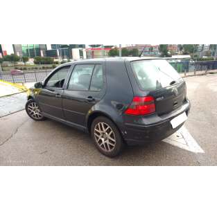 volkswagen golf iv berlina (1j1) del año 2003 2