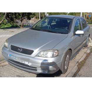 opel astra g berlina del año 2002