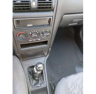 opel astra g berlina del año 2002 2