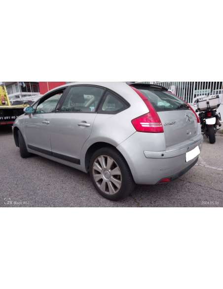 citroën c4 berlina del año 2004