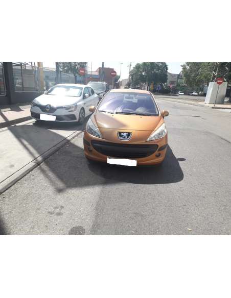 peugeot 207 del año 2006