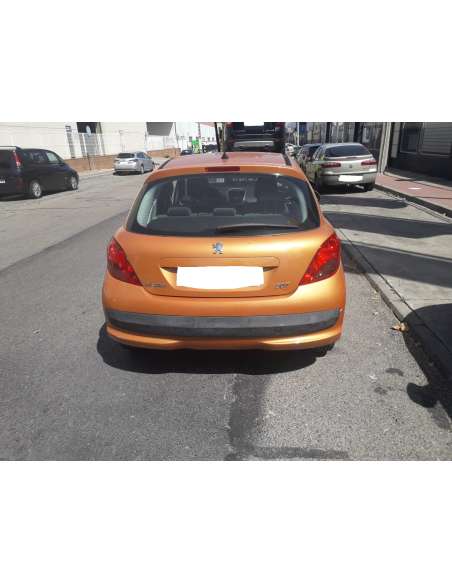 peugeot 207 del año 2006