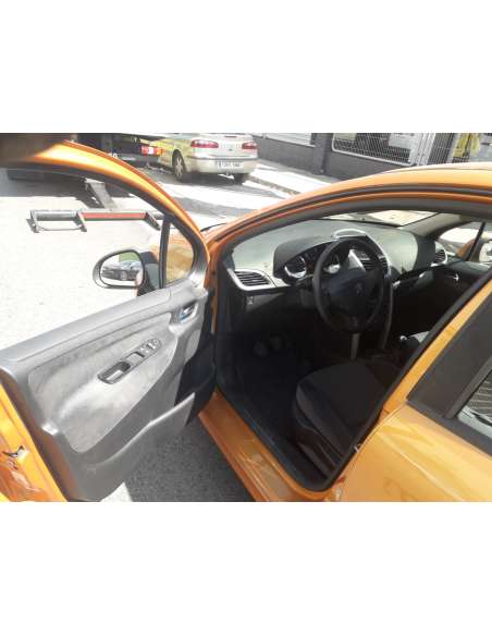 peugeot 207 del año 2006