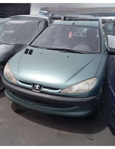 peugeot 206 berlina del año 2002