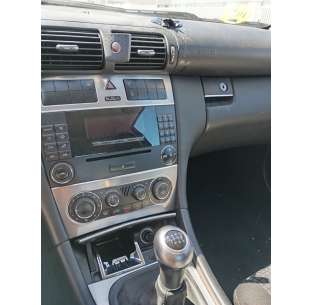 mercedes-benz clase c (w203) sportcoupe del año 2006 2