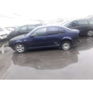 volkswagen bora berlina (1j2) del año 2002 2