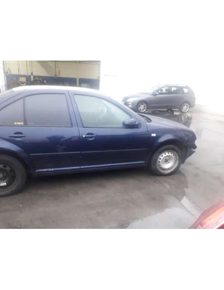 volkswagen bora berlina (1j2) del año 2002