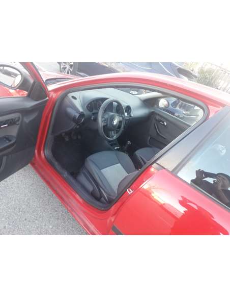 seat ibiza (6l1) del año 2005