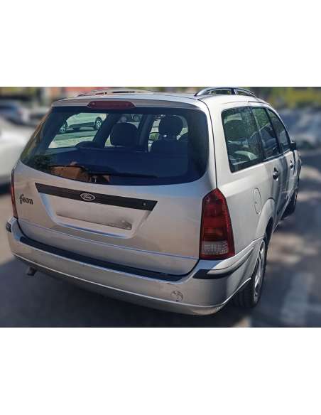 ford focus turnier (cak) del año 2001