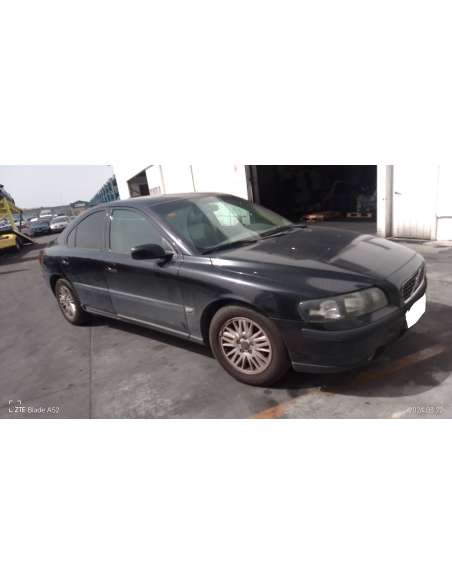 volvo s60 berlina del año 2003