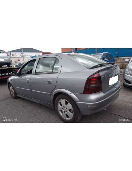 opel astra g berlina del año 2003