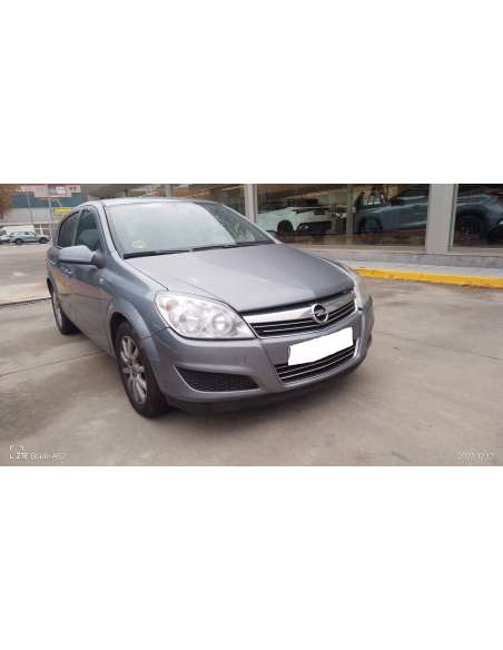 opel astra h berlina del año 2007