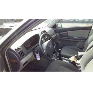 kia cerato del año 2005 2