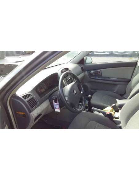 kia cerato del año 2005