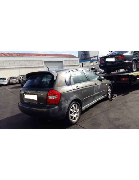 kia cerato del año 2005