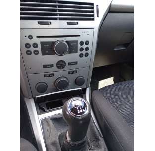 opel astra gtc del año 2005 2