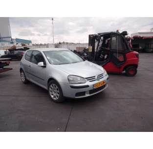 volkswagen golf v berlina (1k1) del año 2003
