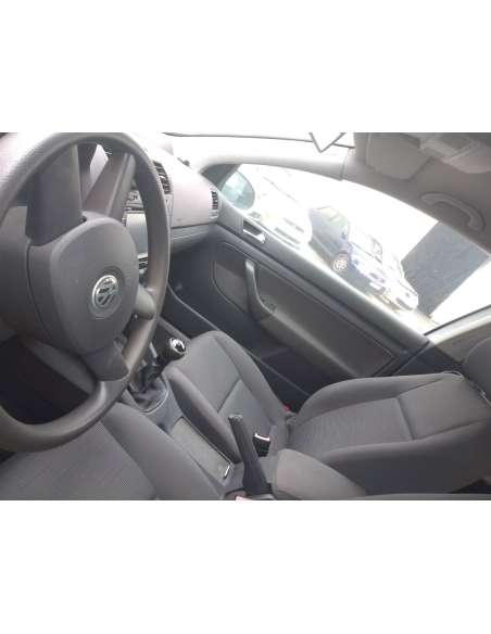 volkswagen golf v berlina (1k1) del año 2003