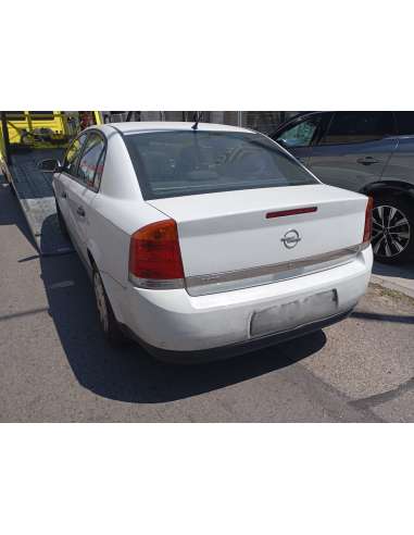 opel vectra c berlina del año 2003