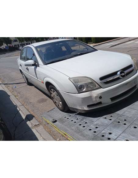 opel vectra c berlina del año 2003