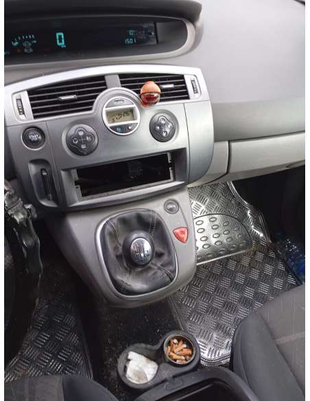 renault scenic ii del año 2005