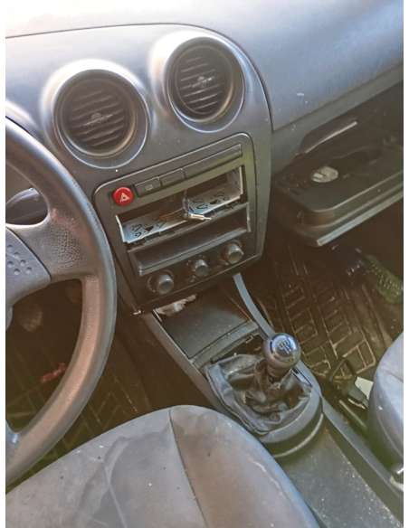 seat cordoba berlina (6l2) del año 2003