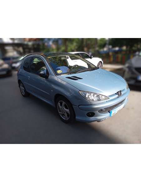 peugeot 206 berlina del año 2005