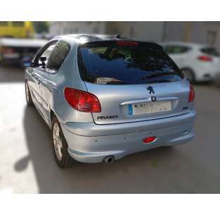 peugeot 206 berlina del año 2005 2