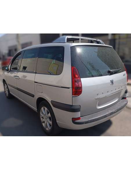 peugeot 807 del año 2005