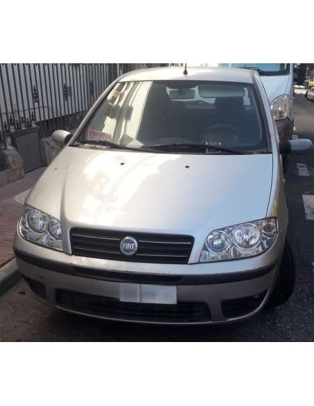 fiat punto berlina (188) del año 2005