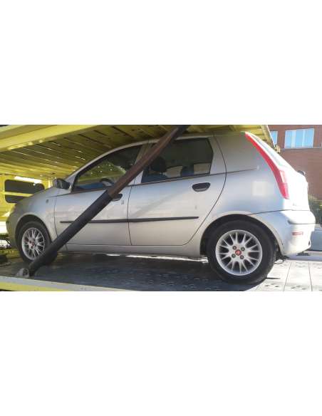 fiat punto berlina (188) del año 2005