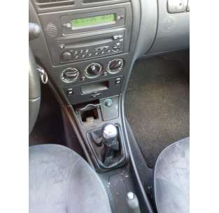 citroën xsara berlina del año 2003 2