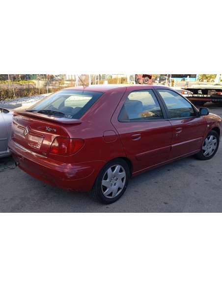 citroën xsara berlina del año 2003