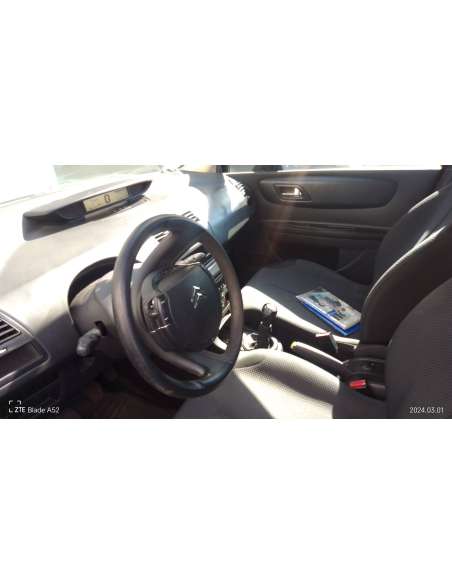 citroën c4 berlina del año 2010