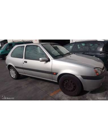 ford fiesta berlina (dx) del año 2002